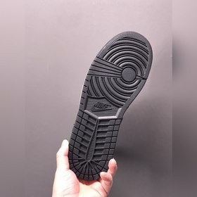 Чистый оригинал Air Jordan AJ1 Mid AJ1 Джо 1 черно-бело-красный с