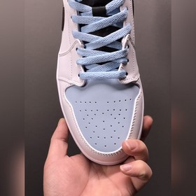 Air Jordan AJ1 Mid AJ1 Джо 1 Ледяной синий Средние баскетбольные 