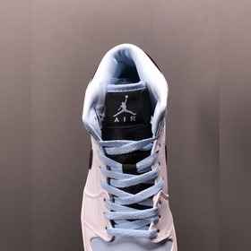 Air Jordan AJ1 Mid AJ1 Джо 1 Ледяной синий Средние баскетбольные 