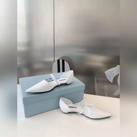 Новые весенние балетки Prada с открытым носком Логотип Prada укра