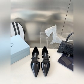 Новые весенние балетки Prada с открытым носком Логотип Prada укра