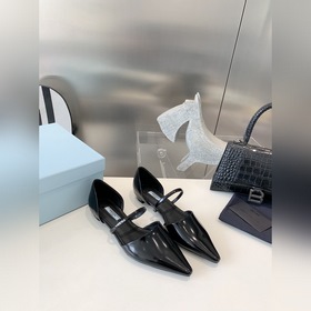 Новые весенние балетки Prada с открытым носком Логотип Prada укра