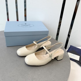 PRADA Новая коллекция весна-лето 2023 от Prada, впечатляет своим