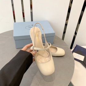 PRADA Новая коллекция весна-лето 2023 от Prada, впечатляет своим