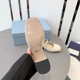 PRADA Новая коллекция весна-лето 2023 от Prada, впечатляет своим