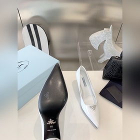 Заказ на покупку PRADA 2023 весна, новейшая и популярная серия, о