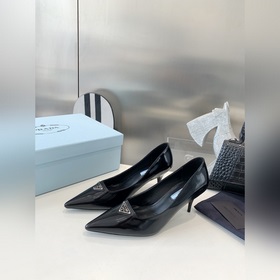Заказ на покупку PRADA 2023 весна, новейшая и популярная серия, о
