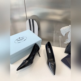 Заказ на покупку PRADA 2023 весна, новейшая и популярная серия, о