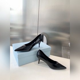 Заказ на покупку PRADA 2023 весна, новейшая и популярная серия, о