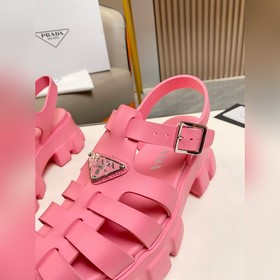 Весна-лето 2023. PRADA всегда знает, что нужно девушкам! Дизайн р