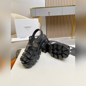 Весна-лето 2023. PRADA всегда знает, что нужно девушкам! Дизайн р
