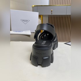 Весна-лето 2023. PRADA всегда знает, что нужно девушкам! Дизайн р