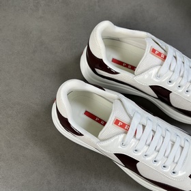 Оригинальные кроссовки PRADA, Prada, импортная кожа с глянцевым п