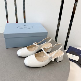 PRADA 2023 весна-лето, новые модели от Prada, впечатляют своим ка