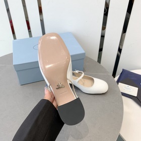 PRADA 2023 весна-лето, новые модели от Prada, впечатляют своим ка