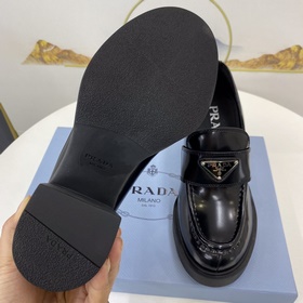 Оригинальные топовые туфли PRADA fw22 new arrival от P-House. Нов
