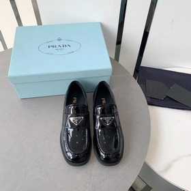 2023 PRADA Классические туфли-лодочки Слегка закругленный квадрат