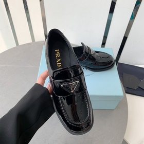 2023 PRADA Классические туфли-лодочки Слегка закругленный квадрат