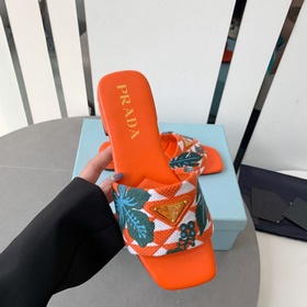 2023 — PRADA Плетеные цветы с вышивкой, плоские сандалии, новейша