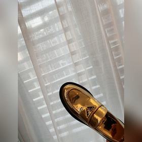 Prada. Официальный сайт Prada. Новейшая модель лофей. Высокое кач
