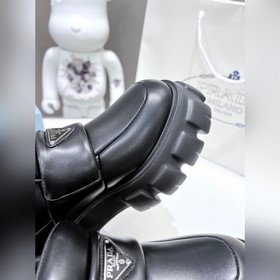 Высшая версия Новые черные сверхмягкие кожаные туфли на толстой 