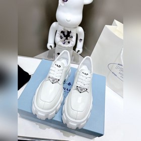 Высшая версия Новая модель черных туфель Prada из телячьей кожи