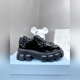 Высшая версия Новая модель Prada из черной кожи теленка с открыт