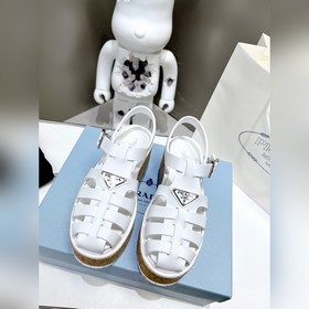 Очень популярные сандалии Prada 2023 из коллекции весна-лето с ри