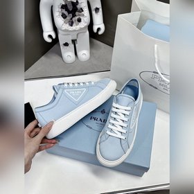 Покупка по доверенности 2023 S представляет последнюю коллекцию т