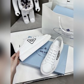 Покупка по доверенности 2023 S представляет последнюю коллекцию т