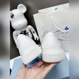 Покупка по доверенности 2023 S представляет последнюю коллекцию т