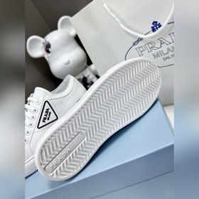 Покупка по доверенности 2023 S представляет последнюю коллекцию т