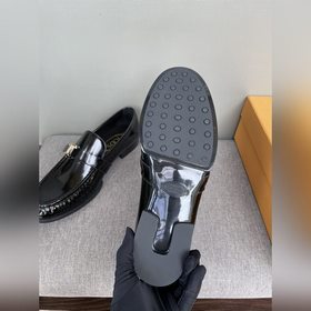 Оригинальное качество Tods. Повседневные кожаные туфли Tods. Нова