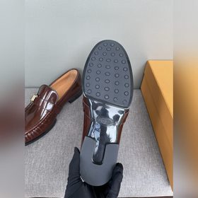 Оригинальное качество Tods. Повседневные кожаные туфли Tods. Нова