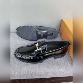 Оригинальное качество Tods. Кожаные туфли Tods. Новая модель, син