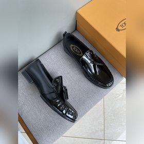 Оригинальное качество Tods. Кожаные туфли Tods. Новая модель, син