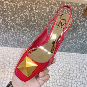 Высокие босоножки Valen*tino ONE STUD из коллекции Valentino. Уни