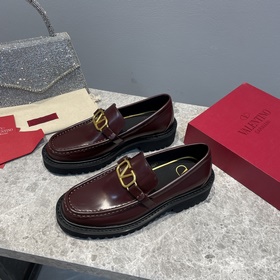 Новые лоферы Valentino 2023 ss Высокая подошва Открытый верх из т