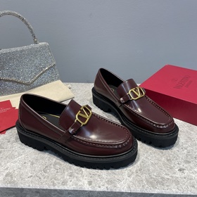 Новые лоферы Valentino 2023 ss Высокая подошва Открытый верх из т