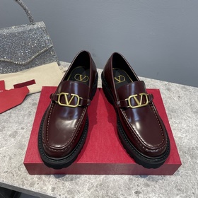 Новые лоферы Valentino 2023 ss Высокая подошва Открытый верх из т