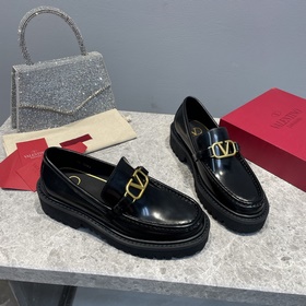 Новые лоферы Valentino 2023 ss Высокая подошва Открытый верх из т