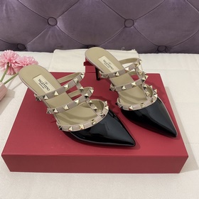 VALENTINO – высочайшее качество, сандалии Valentino VT с заклепка