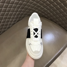 Valentino Мужские кроссовки V T Valentino Новая модель спортивных
