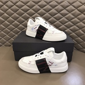 Новые спортивные кроссовки Valentino V T. Верхняя часть кроссовок