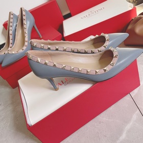 Valentino Rivets VT. SS настоятельно рекомендует эту модель обуви
