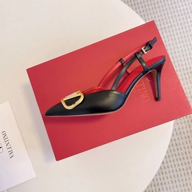 Сандалии Valentino с большой V-образной застежкой и стразами, нов