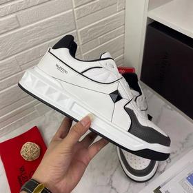 VALENTINO (Валентино) 2023 новейшие модели с подиума, идентичные