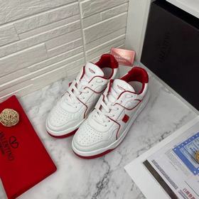 VALENTINO (Валентино) 2023 новейшие модели с подиума Недели моды,
