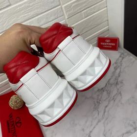 VALENTINO (Валентино) 2023 новейшие модели с подиума Недели моды,
