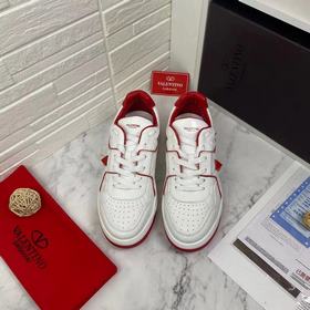 VALENTINO (Валентино) 2023 новейшие модели с подиума Недели моды,